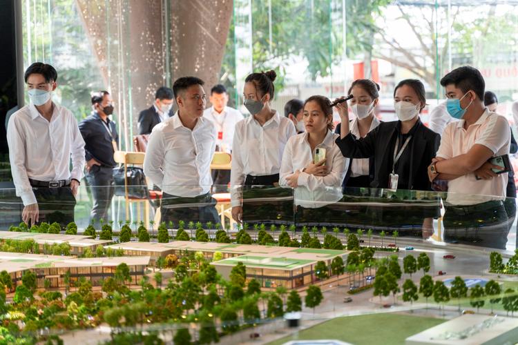 Thiếu hụt nguồn cung sơ cấp cũng là lợi thế khiến các dự án căn hộ hoàn thiện được quan tâm nhiều hơn.