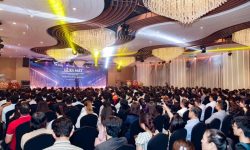 Doanh nghiệp môi giới bất động sản rẽ hướng tư vấn du học nghề, mở quán café, spa massage