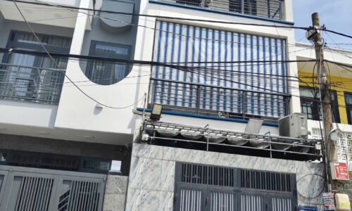 Bán nhà đường trường lưu có thể xách vali vào ở luôn